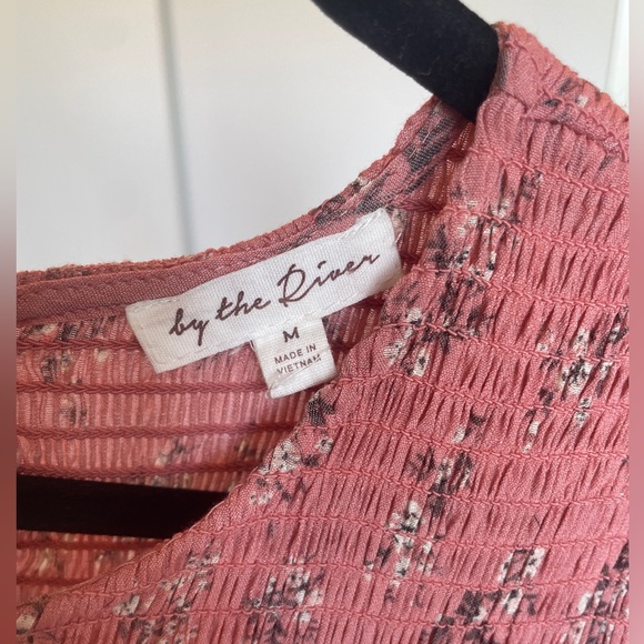 By The River Pink Floral midi dress- size medium - Picture 9 of 9